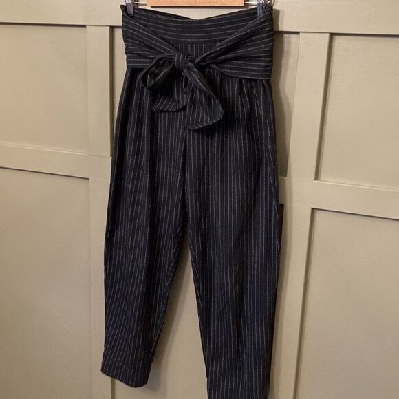 Anthropologie Pinstripe High Rise Tie Waist Tapered Pants Size 6 - Picture 9 of 12